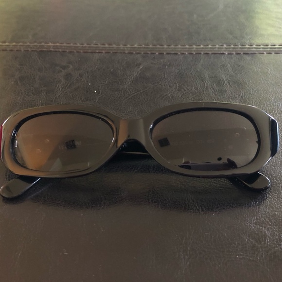 Vintage Versace Glasses - Picture 2 of 5